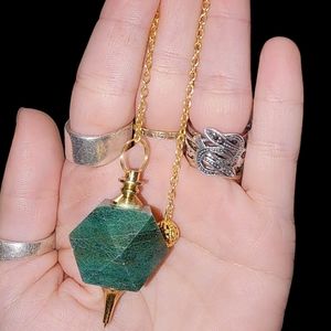 Aventurine pendulum